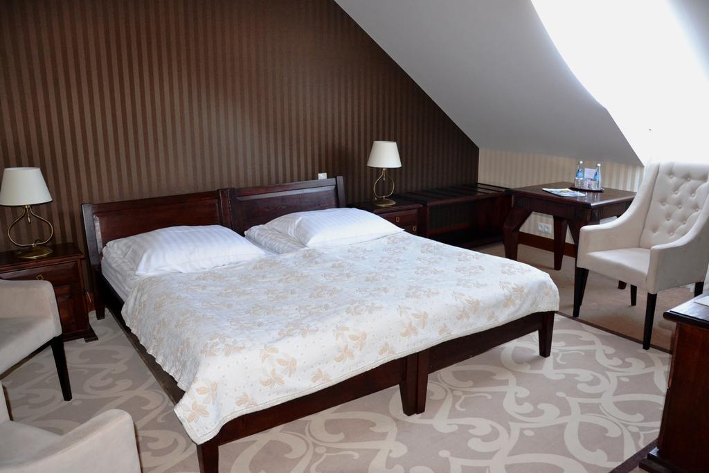 Hotel Nowodworski レグニツァ 部屋 写真